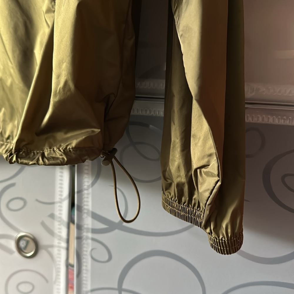Aerie Offline Pullover Windbreaker - Picture 7 of 8